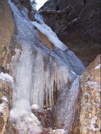 Hlbocky (Sulovsky) vodopad v zime