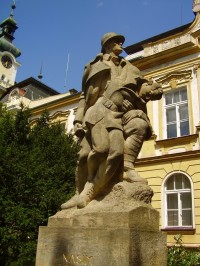 Čelákovice, náměstí 5. května, památník padlým v I. sv. válce.