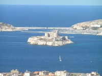 Pevnost Iff při pohledu z Marseille