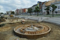 Práce na rekonstrukci náměstí