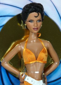 Sběratelská panenka Barbie jako Bond Girl