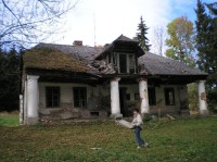 Hájovna,jediný stojící dům.