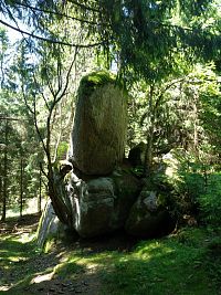 Kamenná hlava u Českých Žlebů na Šumavě