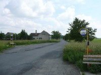 Stádlo: Autobusové zastávky u vesnice