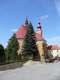 Dřevohostice: Kostel sv.Havla s farou