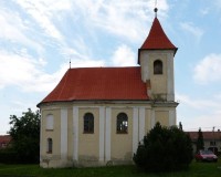Dolany - VÉSKA: 013_Pohled na kapli sv.Petra a Pavla od silnice Dolany - Jívová.