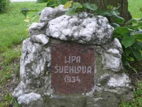 Hnojice: Památníček před Švehlovou lípou