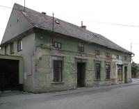 Hnojice: Bývalý hostinec "U Švancerů" (v centru obce)