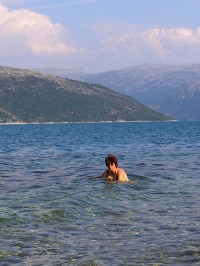 Velfjorden - kemping Kjelsand, voda je nádherná a hlavně studená