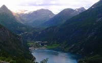 Geiranger - městečko v cípu Geirangerfjordu