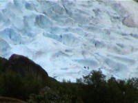 Jostedalsbreen - turisté na ledovci