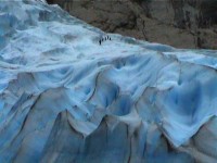 Jostedalsbreen - turisté na ledovci