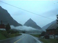 Cestou k ledovci Jostedalsbreen - splaz Boyabreen