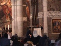Lourdes, bohoslužba v bazilice