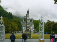 Lourdes, bazilika, poutní místo