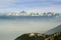 Pohled z Tolsteho vrhu na Julske Alpy s dominantnim Triglavem: Pohled z Tolsteho vrhu na Julske Alpy s dominantnim Triglavem
