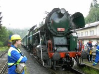 Milotice nad Opavou: Milotice nad Opavou, parní lokomotiva 464