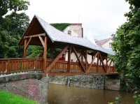 dřevěný most: most přes Úpu v České Skalici