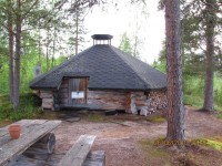 jezero a kemp u Menesjärvi