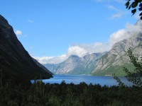 celkový pohled na jezero Eikesdalsvatnet (cestou k Mardalsfossen)