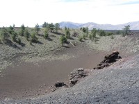 malý kráter cestou k Tree Mold