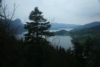 pohled na jezero Mondsee při cestě na Buchberghtt