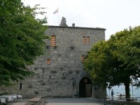 Vstupní brána do zachovalé části hradu
