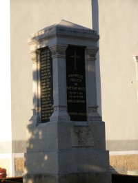 Horní Bečva pomník padlým