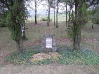 Hromadné hroby u Křenovic