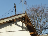 Nádražní budova Černovice - zbytky okrasných prvků - 5.3.2012