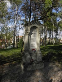 Památník padlých na vrchu Baroňák - 26.4.2010