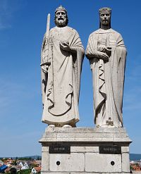 Maďarsko - Veszprém, socha Istvána a Gizelly