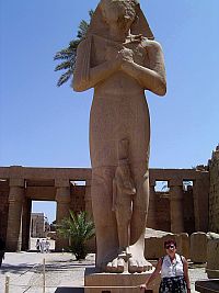 u sochy Ramesse II.
