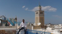 Tunis můj průvodce a minaret mešity Ez Zitouna