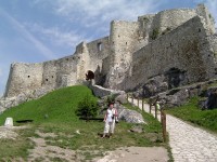 Spišský hrad ke vstupní bráně
