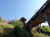 Archeopark most a opevnění s bránou