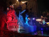 Las Vegas pirátská loď z ostrova pokladů
