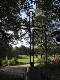 Věřňovice kříž pomníku