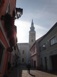 Nový Jičín ulice ke kostelu Nanebevzetí Panny Marie
