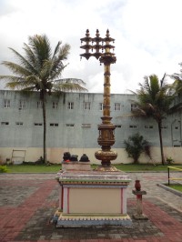 zvonička u chrámu