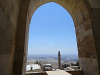 Mardin pohled na Ulu Cami z medresy