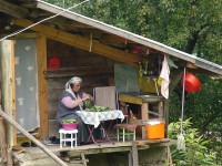 Ayder místní žena připravuje oběd