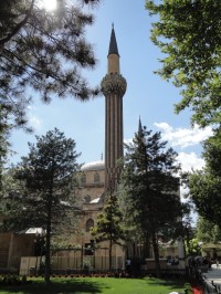 Amasya jeden z minaretů mešity
