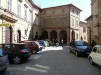 historická část náměstí města Cossignano