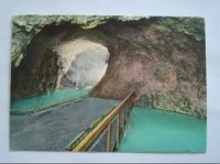 termální koupaliště (bazén) s přírodní jeskyní v Acquasanta Terme