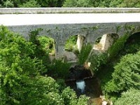 Acquasanta Terme - románský most přes Garrafo