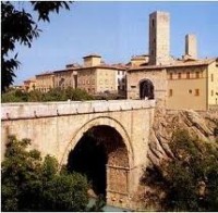 příjezdový most do města Ascoli Piceno
