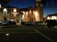 Massignano - nádherné noční osvětlení radnice