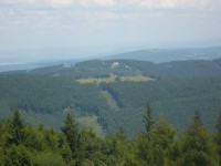 Mikulčin vrch z rozhledny Velký Lopeník