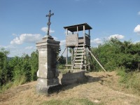 Pastevní vrch - vyhlídková věž a kříž